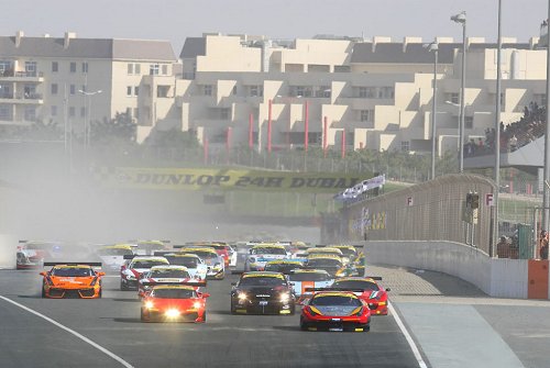 24H of Dubai: Nederlander Peter Kox als een raket uit de startblokken